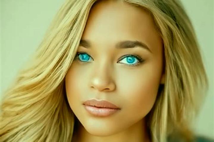 Evelyn, 21, a blonde blue-eyed latina companion based in Pescueza. Offering 69, A-Level, Roleplay, Girlfriend Experience, CIM. Available for incall and outca...