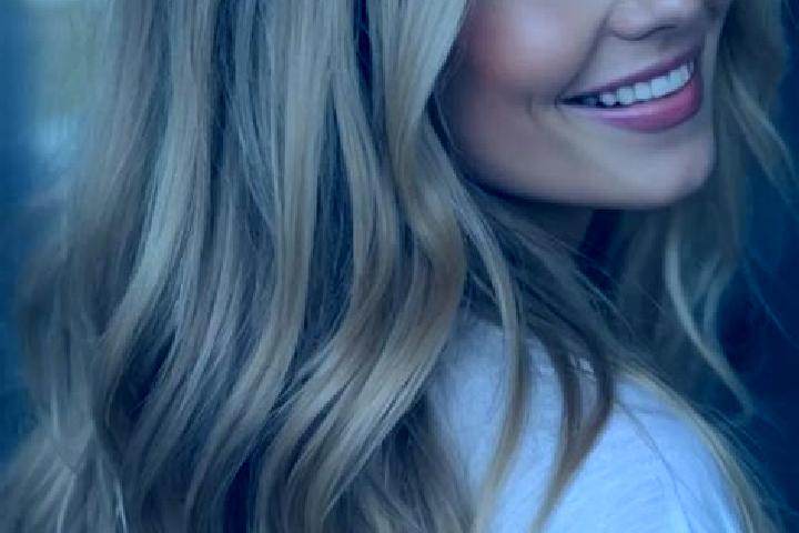 Evelyn, 21, a blonde hazel-eyed ebony companion based in Brozas. Offering OWO, Striptease, Massage. Available for incall and outcall, overnight bookings avai...