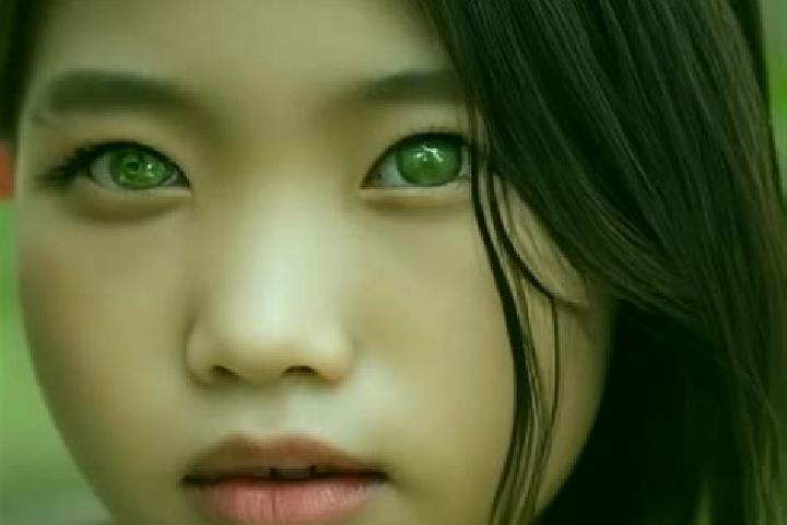 Evelyn, 21, a brunette green-eyed asian companion based in Ecquevilly. Offering Couples, Domination, BDSM, Party Girl. Available for incall and outcall, over...