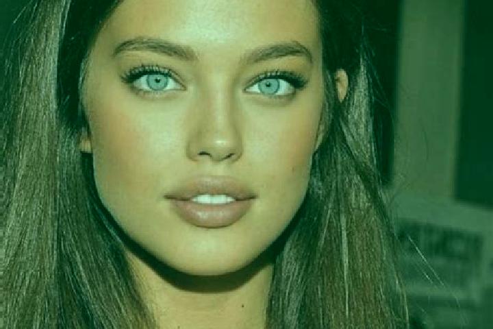 Evelyn, 21, a chestnut green-eyed caucasian companion based in Villeneuve-de-Berg. Offering OWO, Overnight, A-Level, Travel Companion, Striptease. Available ...