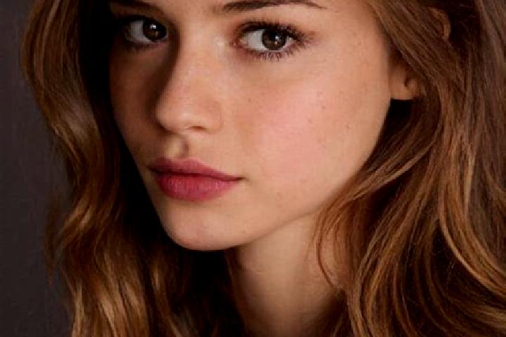 Evelyn, 21, a chestnut grey-eyed latina companion based in Villahermosa. Offering Prostate Massage, A-Level, Couples. Available for incall and outcall, overn...