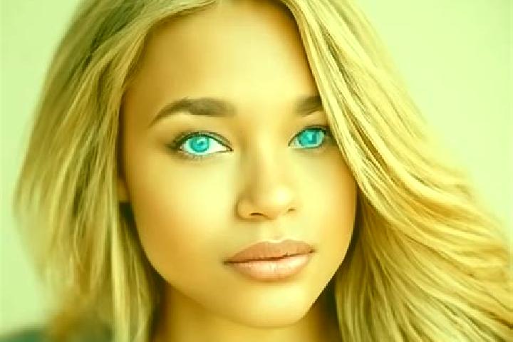Evelyn, 21, a dark blonde blue-eyed latina companion based in Vencedores. Offering Deep French Kissing, BDSM. Available for incall and outcall, overnight boo...