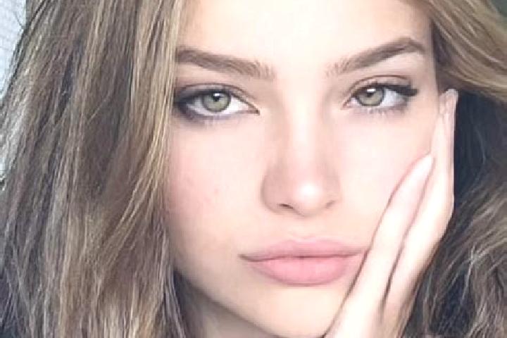 Evelyn, 21, a dark blonde hazel-eyed middle eastern companion based in Granze. Offering Tantra, CIM. Available for incall and outcall, overnight bookings ava...