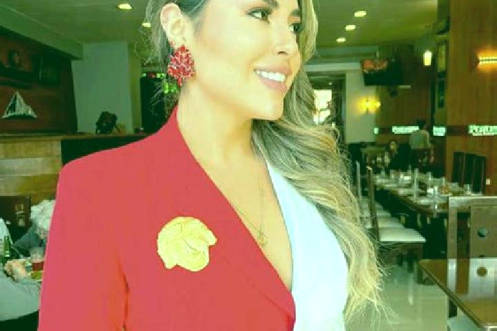 Evelyn, 21 — Escort in Velarde, Mexico