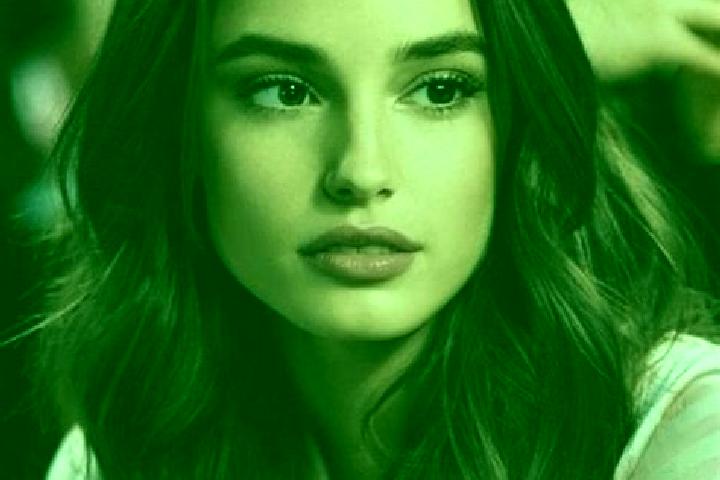 Evelyn, 22, a brunette brown-eyed middle eastern companion based in Sao Francisco do Gloria. Offering GFE, Party Girl, Massage, A-Level. Available for incall...
