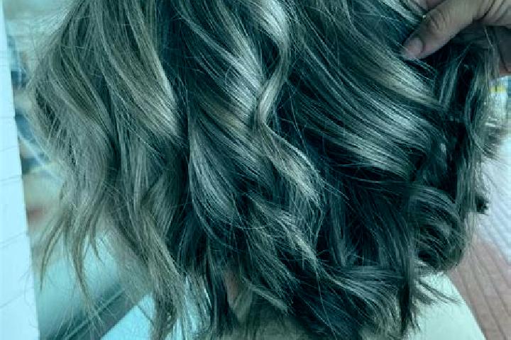 Evelyn, 22, a dark blonde grey-eyed caucasian companion based in Luvo. Offering Domination, Striptease, Fetish. Available for incall and outcall, overnight b...