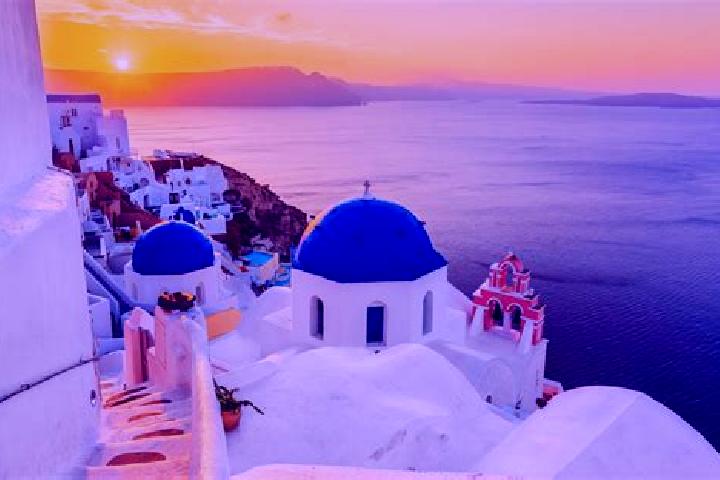 Evelyn, 22 — Escort in Nea Lava, Greece