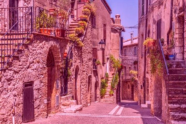 Evelyn, 22 — Escort in Sant Andrea A Montecchio, Italy