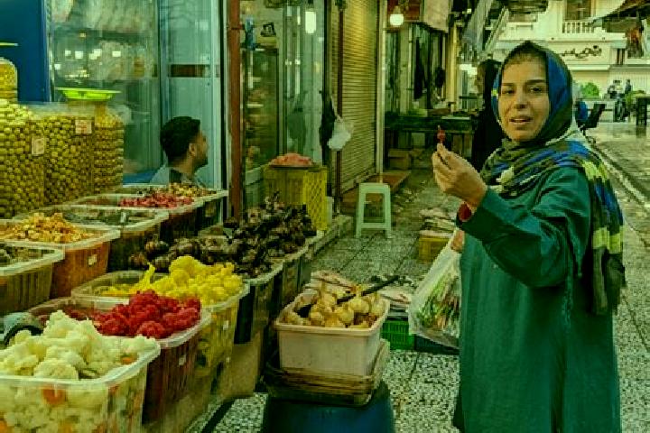 Evelyn, 22 — Escort in Sari, Iran