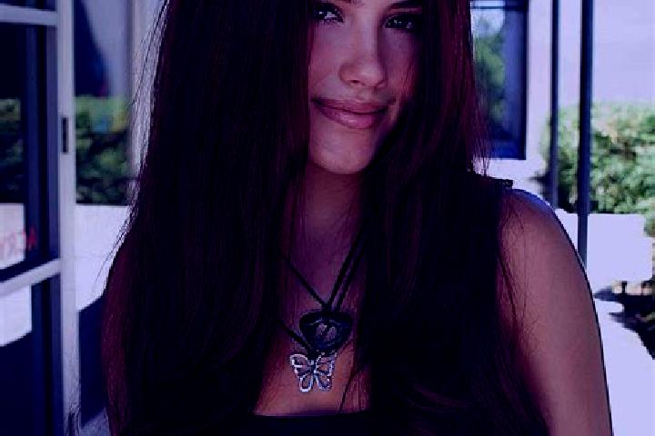 Evelyn, 23, a auburn dark-eyed mixed companion based in Sanxia. Offering BDSM, Erotic Massage, 69. Available for incall and outcall, day and evening dates.