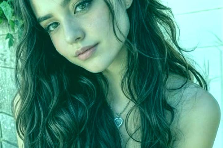 Evelyn, 23, a black hazel-eyed mixed companion based in Algolsheim. Offering CIM, OWO, Erotic Massage. Available for incall and outcall, overnight bookings a...