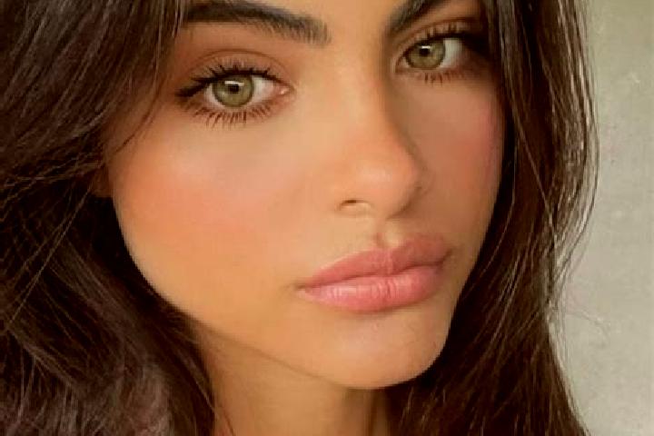Evelyn, 23, a brunette brown-eyed european companion based in Ciflik. Offering Erotic Massage, Duos, GFE, Fetish. Available for incall and outcall, day and e...