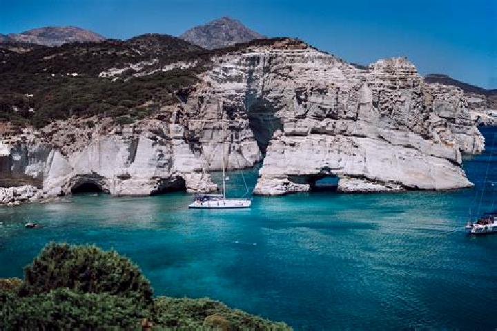 Evelyn, 23 — Escort in Milos, Greece