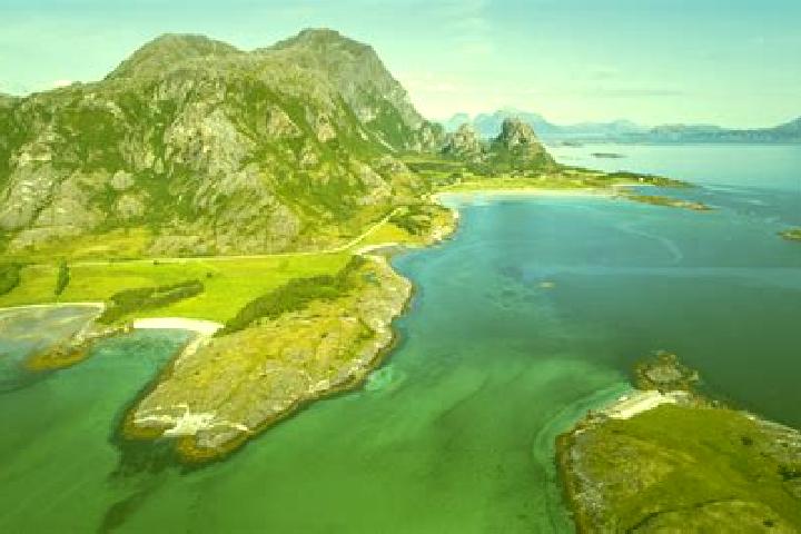 Evelyn, 23 — Escort in Nesna, Norway