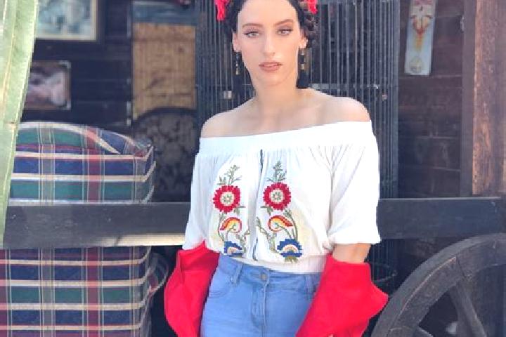 Evelyn, 23 — Escort in Palma Alta, Mexico
