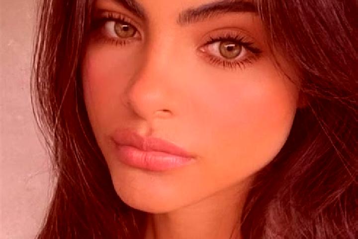 Evelyn, 24, a brunette green-eyed european companion based in Campok. Offering Tantra, Domination, Dinner Date, Fetish. Available for incall and outcall, day...