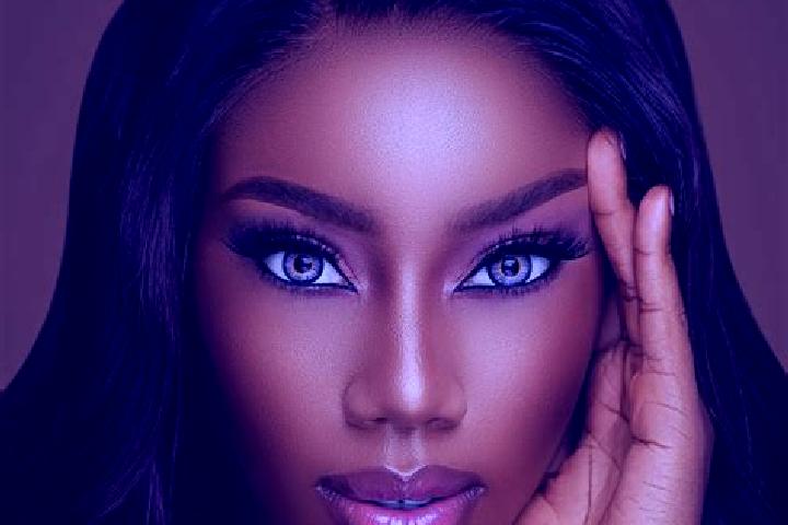 Evelyn, 24, a chestnut blue-eyed ebony companion based in Frontone. Offering Prostate Massage, Roleplay, Striptease. Available for incall and outcall, day an...