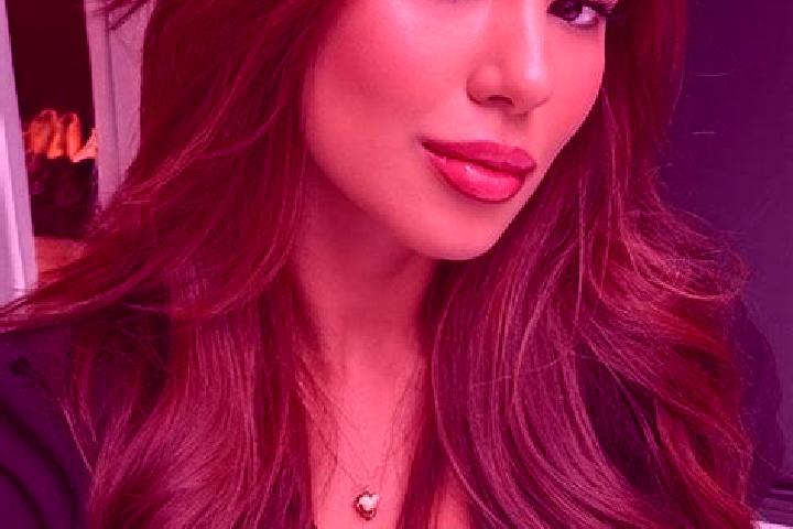 Evelyn, 24, a chestnut brown-eyed latina companion based in Nova Guarita. Offering Overnight, OWO, Dinner Date. Available for incall and outcall, overnight b...