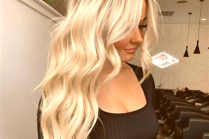 Evelyn, 24, a platinum blonde dark-eyed asian companion based in Sorkun. Offering Prostate Massage, Erotic Massage, Couples, OWO, Striptease. Available for i...