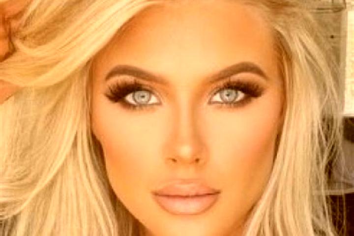 Evelyn, 24, a platinum blonde dark-eyed ebony companion based in Fuentecantos. Offering Domination, Striptease, CIM. Available for incall and outcall, day an...