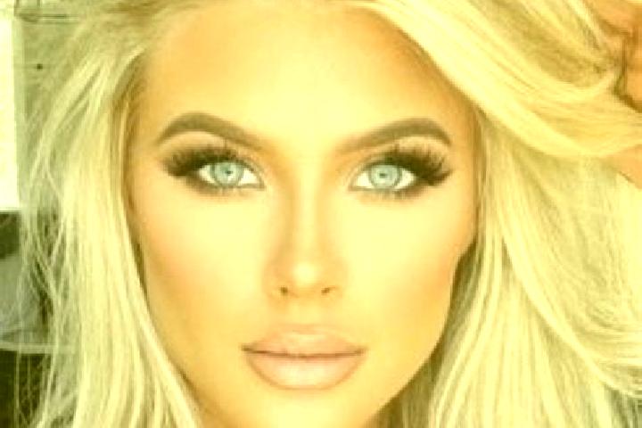 Evelyn, 24, a platinum blonde dark-eyed mediterranean companion based in Ngcobo. Offering CIM, 69, Striptease, Travel Companion. Available for incall and out...