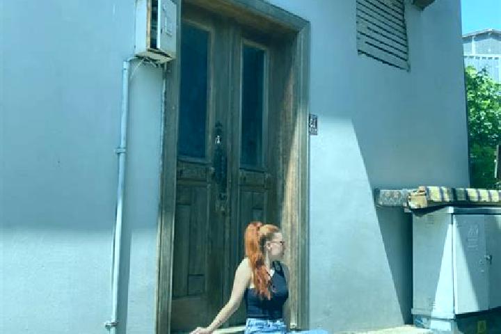 Evelyn, 24 — Escort in Edincik, Turkey