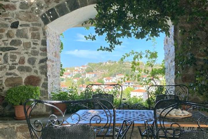 Evelyn, 24 — Escort in Kyriaki, Greece