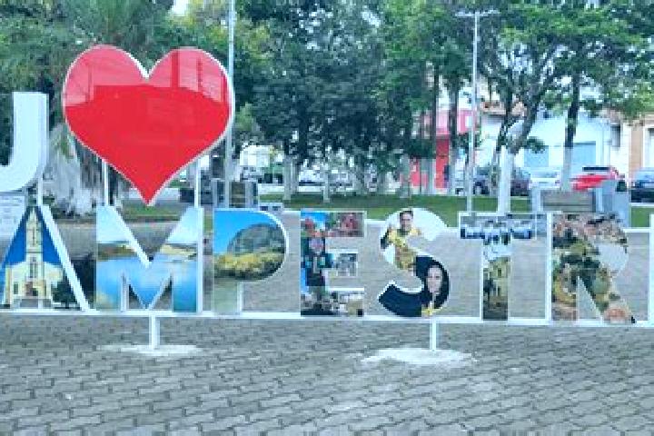 Evelyn, 24 — Escort in Piranguinho, Brazil