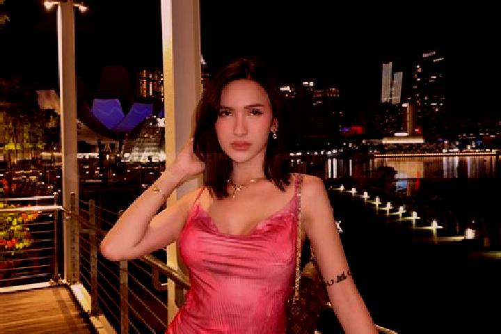 Evelyn, 24 — Escort in The Dawn, Australia