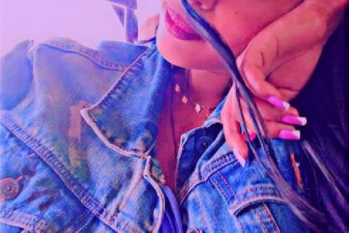 Evelyn, 24 — Escort in Wete, Tanzania