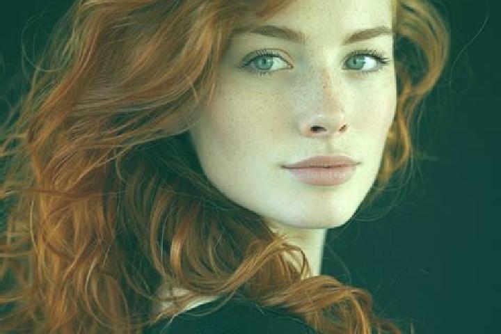 Evelyn, 25, a auburn dark-eyed caucasian companion based in Grosbous. Offering Striptease, Tantra, A-Level. Available for incall and outcall, day and evening...