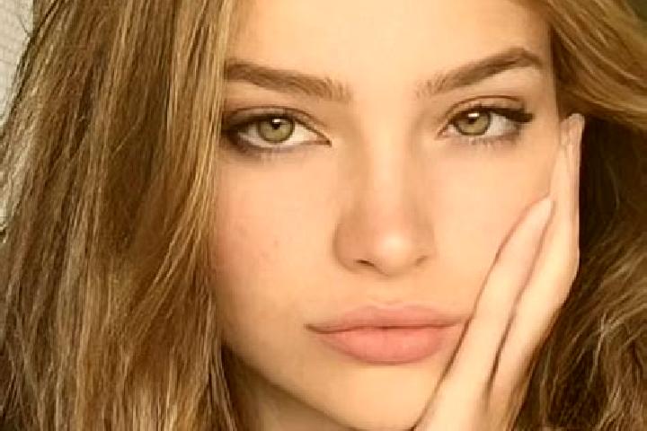 Evelyn, 25, a brunette green-eyed slavic companion based in Moutiers-les-Mauxfaits. Offering Girlfriend Experience, Roleplay, Deep French Kissing. Available ...