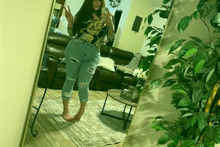 Evelyn, 25 — Escort in Carter Springs, United States