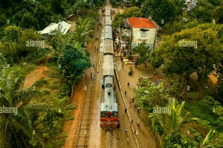 Evelyn, 25 — Escort in Manakara, Madagascar