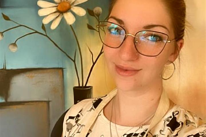 Evelyn, 25 — Escort in Mezibori, Czech Republic