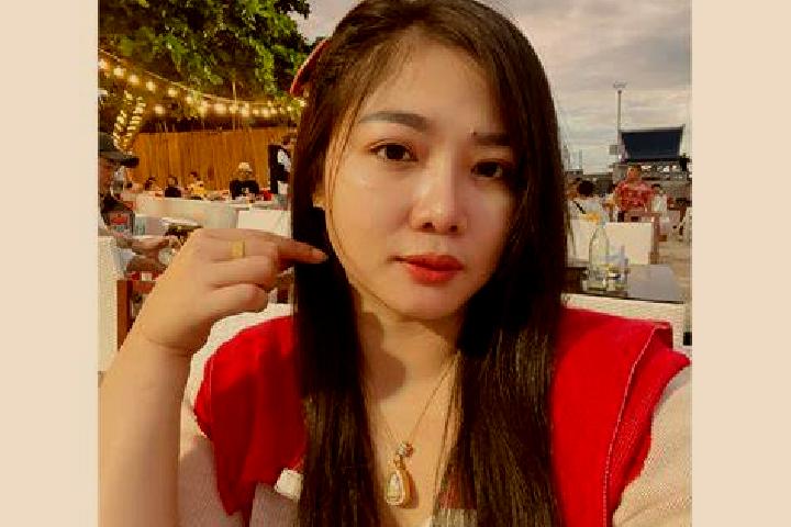 Evelyn, 25 — Escort in Phichai, Thailand