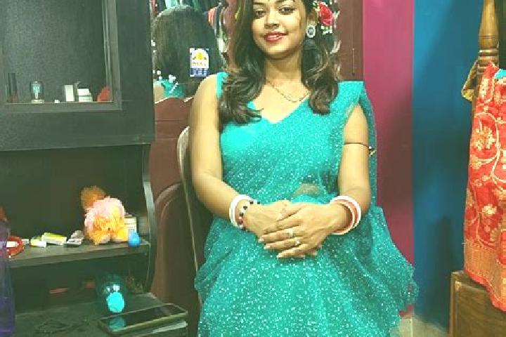 Evelyn, 25 — Escort in Teliamura, India