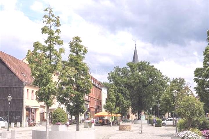 Evelyn, 25 — Escort in Zossen, Germany