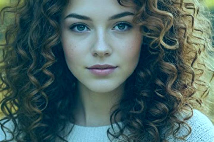 Evelyn, 26, a auburn grey-eyed slavic companion based in Boisbriand. Offering Girlfriend Experience, Duos, A-Level. Available for incall and outcall, overnig...