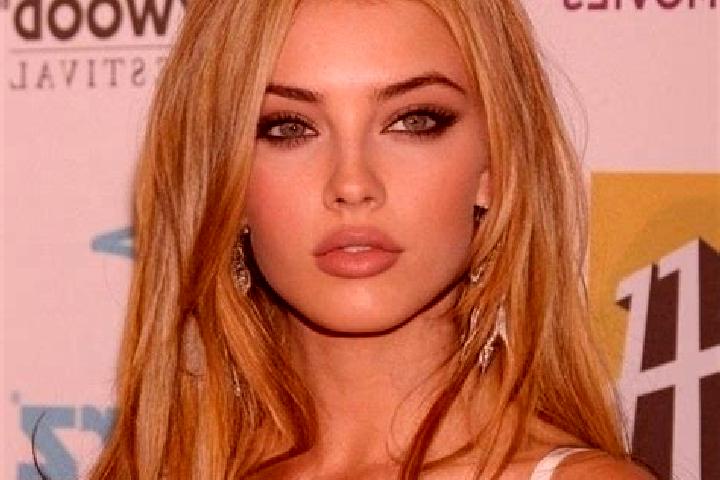 Evelyn, 26, a blonde hazel-eyed asian companion based in Casasco Intelvi. Offering Striptease, CIM, Massage. Available for incall and outcall, day and evenin...