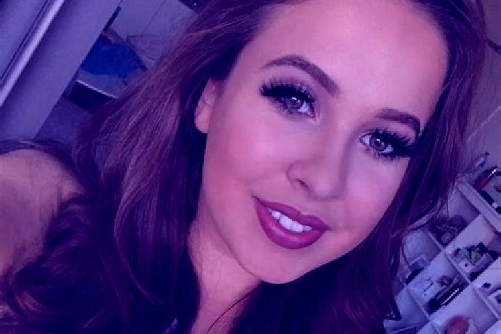 Evelyn, 26, a brunette amber-eyed slavic companion based in Coober Pedy. Offering Massage, CIM, Travel Companion. Available for incall and outcall, day and e...