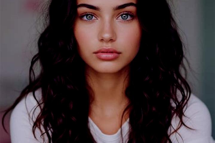 Evelyn, 26, a brunette hazel-eyed mediterranean companion based in Grunwaldzkie. Offering OWO, Striptease, Massage, Prostate Massage. Available for incall an...