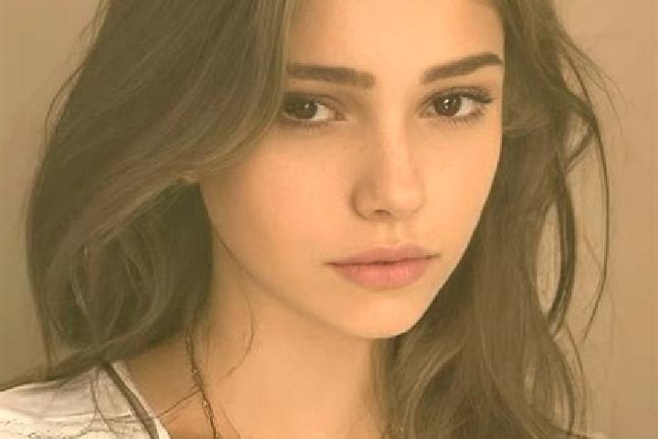 Evelyn, 26, a chestnut dark-eyed slavic companion based in Ganhimi. Offering Domination, Dinner Date, Striptease, Prostate Massage. Available for incall and ...