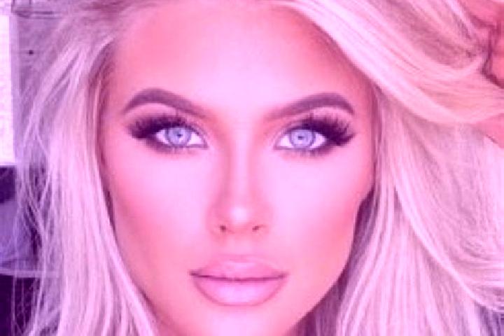 Evelyn, 26, a platinum blonde hazel-eyed caribbean companion based in Kaminoma. Offering Tantra, Duos, Dinner Date, BDSM, Roleplay. Available for incall and ...