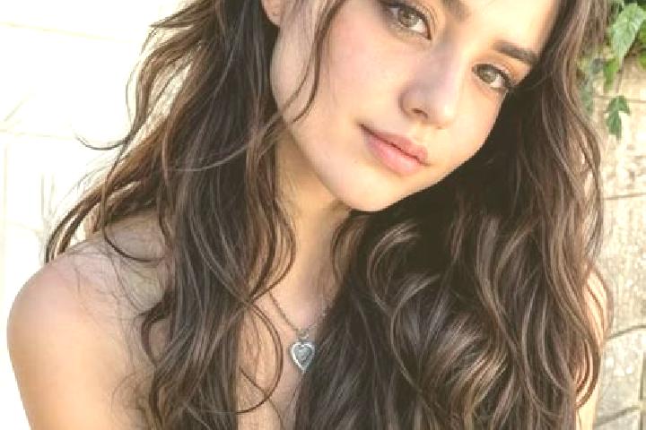 Evelyn, 26, a red hazel-eyed middle eastern companion based in Nat Sin Kone. Offering Girlfriend Experience, Duos, Couples. Available for incall and outcall,...