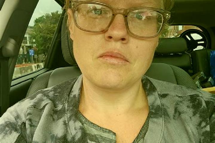 Evelyn, 26 — Escort in Colrain, United States