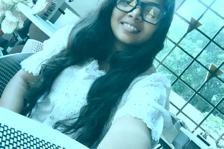 Evelyn, 26 — Escort in Dharmanagar, India
