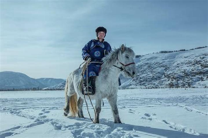 Evelyn, 26 — Escort in Dzueuenbulag, Mongolia