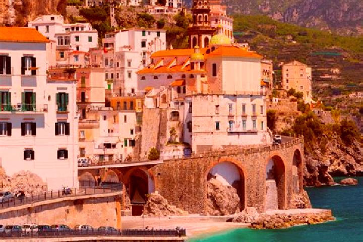 Evelyn, 26 — Escort in Godo, Italy