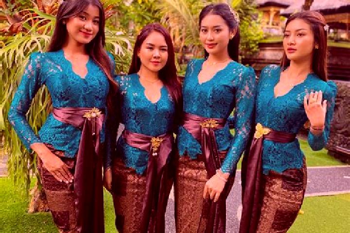 Evelyn, 26 — Escort in Kertapura, Indonesia
